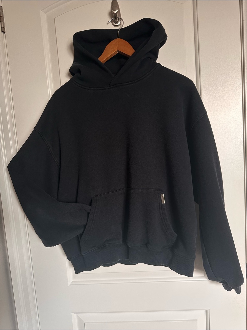 Black Boxy/Crop Hoodie
